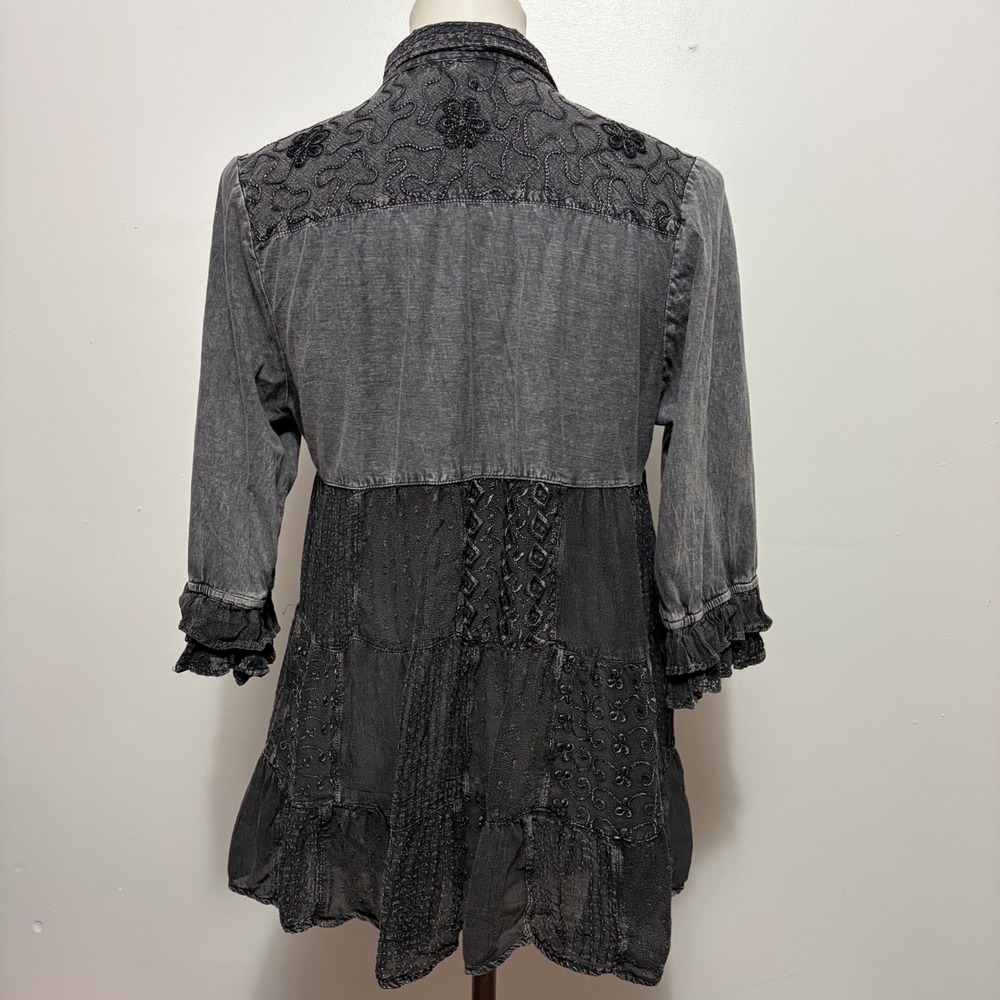 Young Threads Tunic Top Large Charcoal Grey Embroidered Patchwork Boho Ruffle L - Picture 5 of 8